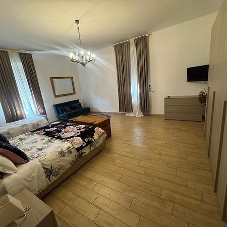 La Casa Di Sarah Aspetta Voi Διαμέρισμα Νάπολη Εξωτερικό φωτογραφία
