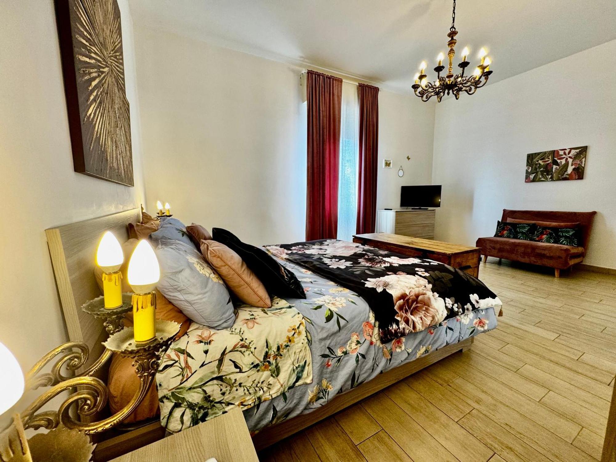 La Casa Di Sarah Aspetta Voi Διαμέρισμα Νάπολη Εξωτερικό φωτογραφία