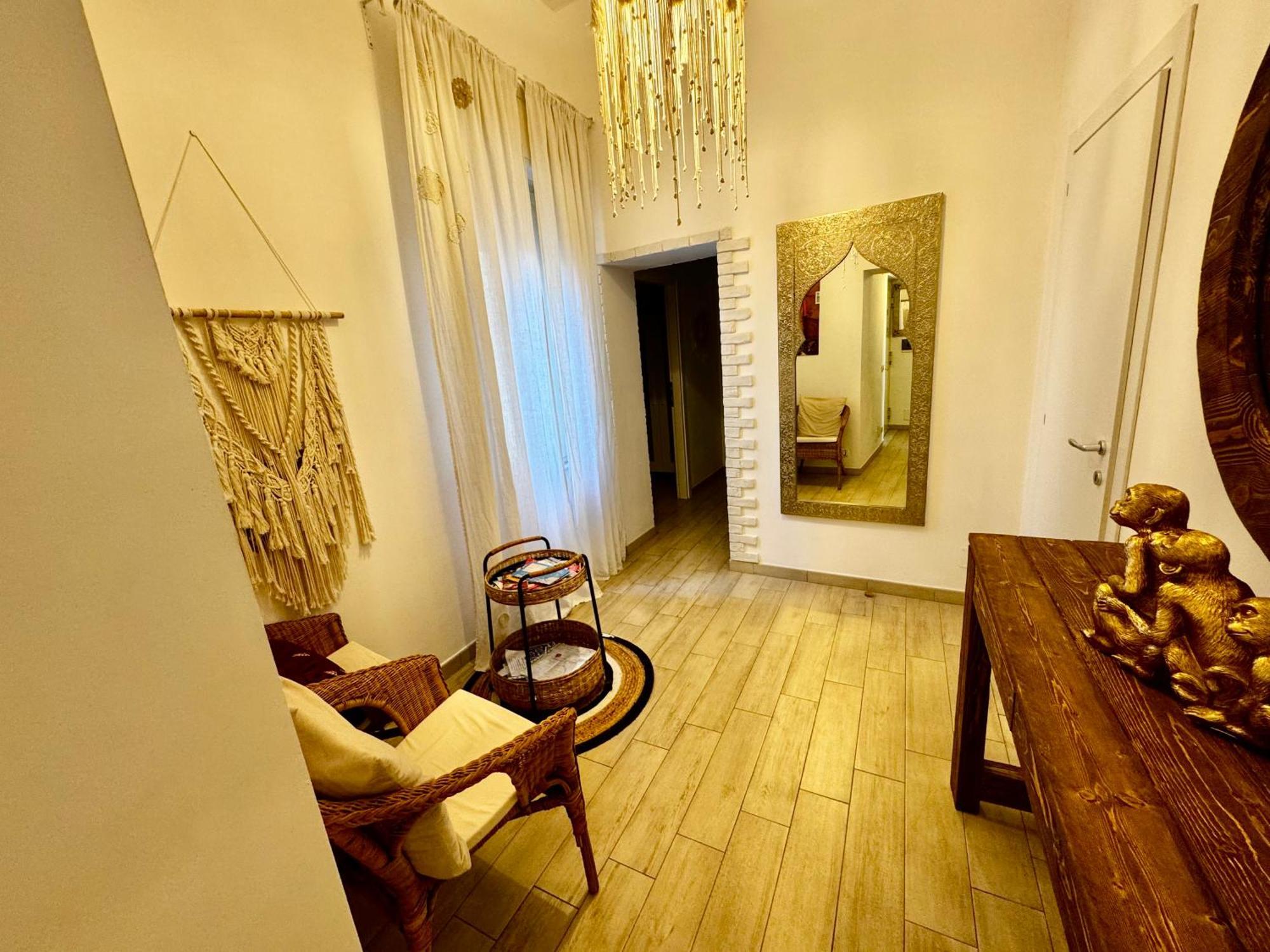 La Casa Di Sarah Aspetta Voi Διαμέρισμα Νάπολη Εξωτερικό φωτογραφία